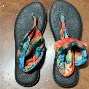 Sanuk trooical sandel